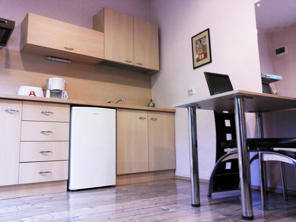 Lucas 10 Apartments Cluj-Napoca Quarto foto